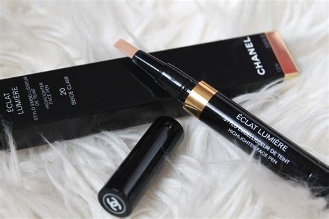 chanel eclat lumiere pen.